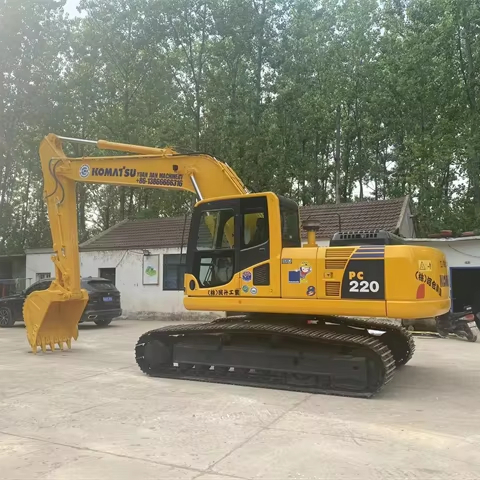 PC220-8mo KOMATSU, 23-тонный гусеничный экскаватор