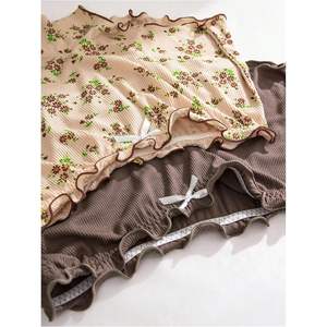 Paquete de 5 bragas tipo boyshort florales personalizadas para mujer, de cintura baja, transpirables, de algodón y spandex, con volantes y lazo. - Product Image 1