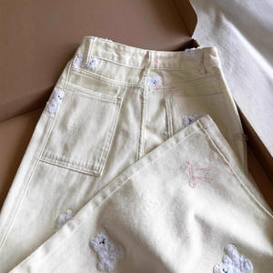 Pantalones de pana de algodón para mujer, de pierna recta, cintura alta, con bordado de oso y lazo, informales, para primavera y otoño - Product Image 1