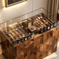 Vitrine de présentation de bijoux de luxe personnalisée GZowin avec cadre en bois, parois en verre, éclairage LED, design durable et facile à nettoyer pour les magasins de détail