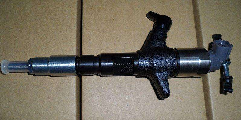 Diesel fuel injector 095000-5551 33800-4570# for HYUNDAI HD78
