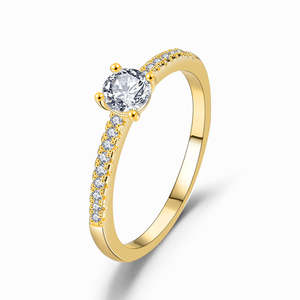 Anillos de moda de cobre chapado en oro de 18 quilates para mujer, joyería de compromiso de CZ y Zirconia a la moda, Idea de regalo - Product Image 1