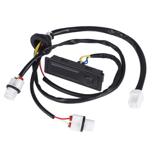สวิตช์ประตูท้ายรถ YC102767-BK 12V 3A สำหรับนิสสัน จู๊ค 1.6L 2011-2017 อิสระ SPST สีดำ - Product Image 1