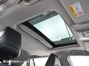 Toyota RAV4 Hybride AWD Automatique 2012, un seul propriétaire, excellent état, faibles frais de carrosserie, voiture familiale parfaite et fiable - Product Image 5