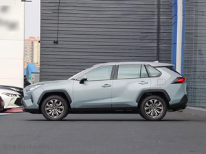 Gebrauchter Toyota RAV4 Geräumiger Innenraum 5-Türer 5-Sitzer Gebrauchter Toyota RAV4 Niedriger Kraftstoffverbrauch Benzinfahrzeug Günstiger Preis Toyota - Product Image 4