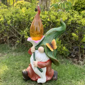 Private label customization Gnome Garden 3 Styles Beetle and Trumpet Petunias and Lantern Gnome Outdoor Solar Light