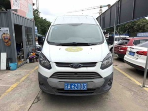 ฟอร์ด ทรานซิท ปี 2019 เครื่องยนต์ 2.0T ระยะฐานล้อกลาง หลังคาขนาดกลาง รถบรรทุกตู้ทึบ 3 ที่นั่ง เกียร์ธรรมดา ทนทานต่อการสึกหรอ แข็งแรง - Product Image 2