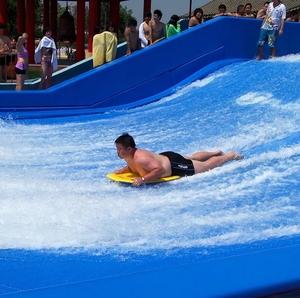 Simulateur de surf professionnel personnalisé de haute qualité Surf Flow Rider Équipement de piscine à vagues d'été - Product Image 6