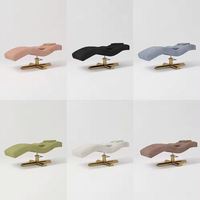 Chaise faciale de Salon de spa d'ascenseur de cils réglables de couleur personnalisée de vente chaude pour l'école et l'hôtel lit de massage de tatouage de Salon de beauté