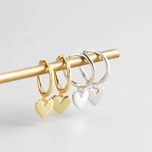 Vintage Baroque Pearl Charms Hypoallergenic Tarnish Free Stainless Steel Gold Hoop Earrings For Women