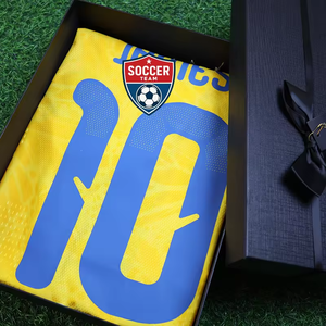 เสื้อฟุตบอลทีมชาติไทยรุ่นปี 2026 แบบคัสตอมคุณภาพสูง พร้อมเสื้อยืดโคลัมเบียเวิลด์ - Product Image 1