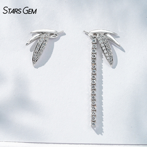 Boucles d'oreilles Starsgem 0,5 ct 1,6 mm en diamant de laboratoire taille brillant rond, plaqué or blanc 18 carats, pampille en bambou, luxe unisexe - Product Image 1