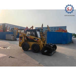 Chargeuse compacte sur pneus Cat 226B d'occasion haute performance, 0,8 tonne, moteur 46 kW |   Faible nombre d'heures d'utilisation, état 100% original, en vente - Product Image 1