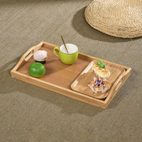 Plateau de petit-déjeuner individuel en bambou naturel laqué, avec pieds et poignées pliables, pour salon