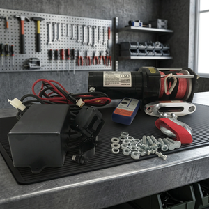 Cabrestante Eléctrico 12V con Cable de Acero y Nylon Negro, Montaje Atornillable con Control Remoto Inalámbrico para ATV, UTV y Rescate Todoterreno - Product Image 3