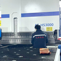 Machine de pliage de panneaux CNC entièrement automatique AIOTEK 3000 mm avec servomoteur pour la production de portes en aluminium et en acier et d'ascenseurs