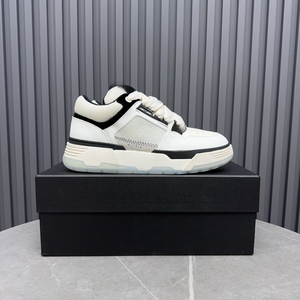 Zapatillas deportivas casuales de moda con aumento de altura, parte superior de cuero perforado con logo en relieve, forro de malla y suela de goma Amiris - Product Image 5