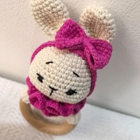 Hochet en bois pour bébé, lapin de Pâques au crochet, mobile de gym, jouets à hochet pour bébé, jouet lapin tricoté, cadeaux de naissance, décoration pour bébé et enfant