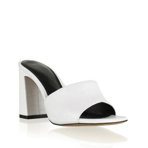 Chaussures pour femmes au design moderne et élégant, à talon bloc, style simple à enfiler, effet croco - Product Image 6