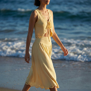 Conjunto de <span class=keywords><strong>Falda</strong></span> de Dos Piezas Estilo Boho Amarillo Mantequilla para el Verano 2026, <span class=keywords><strong>Top</strong></span> Corto sin Mangas <span class=keywords><strong>con</strong></span> Lazada Delantera y <span class=keywords><strong>Falda</strong></span> Midi <span class=keywords><strong>con</strong></span> Cintura Elástica - Product Image 6