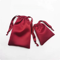Sacs à cordon personnalisés en satin imprimés sérigraphiés pour accessoires de rangement cadeaux, impression de logo, emballage, sac anti-poussière doux pour perruques et cheveux