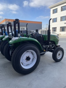 Compre un Mini Tractor de Jardín 4x4 para un Trabajo Eficiente en el <span class=keywords><strong>Césped</strong></span> y Proyectos Agrícolas, Equipo Perfecto Diseñado para Trabajar - Product Image 3