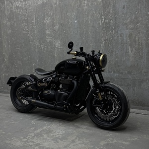 <span class=keywords><strong>Triumph</strong></span> Bonneville Bobber d'<span class=keywords><strong>occasion</strong></span>, <span class=keywords><strong>moto</strong></span> rétro à essence 1200cc, classique britannique, bon état, pour l'exportation - Product Image 3