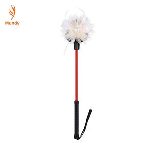 Fouet <span class=keywords><strong>en</strong></span> cuir pour jeux coquins, plumeau de chatouilleurs, fouet SM, pagaie à frapper avec plumes, claquettes à main, produit sexuel - Product Image 1