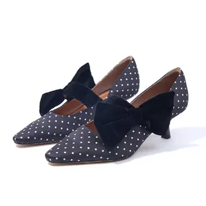 Young Lady Wave Point Retro With Bowknot Designer Kitten Heel Shoes Women's Pumps