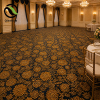 QIANQIAO Gold Blumenmuster Getufteter Antistatischer Feuerfester Teppich Bankettsaal 100qm M0Q Maßgeschneidertes Design PP Nylon Hotel Ballsaal