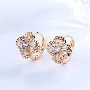 Stylish Jewelry Wholesale Crown Shape Korean Style Circle Ring Piercing Earrings Huggie Small Hoop Earrings For Women
