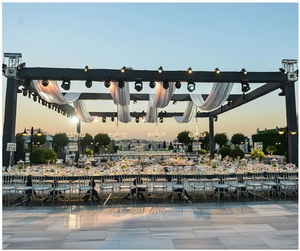 Structure de toit en aluminium galvanisé avec écran LED intégré pour scènes et productions scéniques - Product Image 2