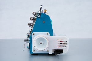 จักรเย็บผ้าโอเวอร์ล็อค 4 เส้นด้าย ยี่ห้อ Janomita รุ่น FN 2-7D ผลิตในญี่ปุ่น สำหรับเย็บเสื้อผ้าและกระเป๋า - Product Image 5