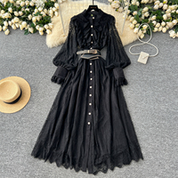 Robe décontractée élégante pour femme avec col montant en dentelle, manches longues lanternes, coupe trapèze et ceinture, idéale pour le quotidien et les soirées