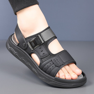 รองเท้าแตะผู้ชายแบบสวม ระบายอากาศได้ดี สีน้ำตาล สไตล์สปอร์ต เหมาะสำหรับขับรถและไปชายหาด สำหรับวัยรุ่นอายุ 18-40 ปี - Product Image 3