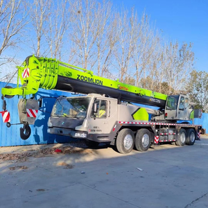 Camión Zoomlion Usado de 70 Toneladas con Grúa, Caja de Cambios en Buen Estado, Bomba Confiable y Capacidad de Elevación Estable - Product Image 1
