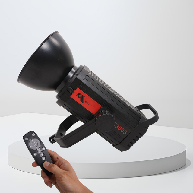 Remote Control LED Video Light 300W COB Continuous Lighting with High Color Rendering for Studio Filming