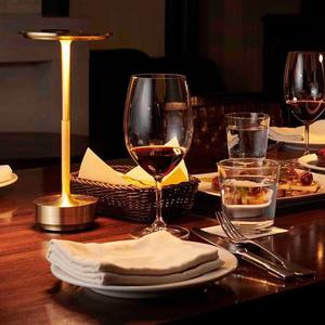 Lámpara de Mesa LED de Aluminio Moderna y Lujosa, Recargable, Táctil, Luz Nocturna para Habitación de Hotel, Lámpara de Noche para Mesita de Noche, Protección Ocular, con Función de Atenuación - Product Image 6