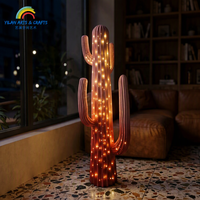 Sculpture en fibre de verre en forme de cactus, éclairage féérique décoratif, ambiance vacances relaxantes pour maisons d'hôtes, hôtels et villas