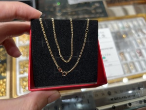 Collares <span class=keywords><strong>de</strong></span> Cadena <span class=keywords><strong>de</strong></span> Eslabones Cubanos <span class=keywords><strong>de</strong></span> 1.8-2.2 Gramos <span class=keywords><strong>de</strong></span> <span class=keywords><strong>Oro</strong></span> Macizo Amarillo <span class=keywords><strong>de</strong></span> 18K <span class=keywords><strong>de</strong></span> 1.8 mm, Collar <span class=keywords><strong>de</strong></span> Cadena Cubana <span class=keywords><strong>de</strong></span> Miami <span class=keywords><strong>de</strong></span> <span class=keywords><strong>18</strong></span> Quilates <span class=keywords><strong>de</strong></span> <span class=keywords><strong>18</strong></span> Pulgadas - Product Image 4