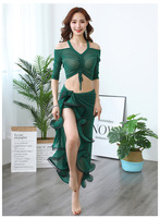 Tenues de danse exotiques, vêtements de club sexy, costume de danse du ventre, écharpe de hanche à volants à nouer sur le devant, à épaules dénudées, avec fil argenté scintillant