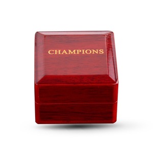 Scatola <span class=keywords><strong>per</strong></span> Anello del Campionato Sportivo, <span class=keywords><strong>Confezione</strong></span> <span class=keywords><strong>Regalo</strong></span> <span class=keywords><strong>in</strong></span> <span class=keywords><strong>Legno</strong></span> Massiccio <span class=keywords><strong>per</strong></span> Gioielli - Product Image 1