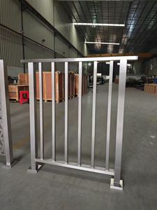 Paneles de aluminio personalizados para cercas, diseño europeo, resistentes al óxido, para balcones, villas y jardines. - Product Image 4