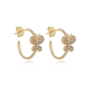 Aretes Pequeños de Plata de Ley con Dijes de Circonita Arcoíris Coloridos en Oro de 14k para Niña, Regalo para Recién <span class=keywords><strong>Nacido</strong></span> con Diseño de Mariposa - Product Image 3