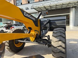 4260D Motorgrader Hoge Efficiëntie Gesloten Cabine met Ripper Te Koop - Product Image 6