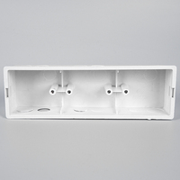 Pvc upvc 86 type prise de commutation surface murale électrique blanc/bule/rouge couleur une boîte de commutation inférieure de gang