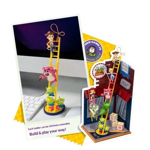 Authentique Série Toy Story Ladder PVC Blind Box Ornements Peripheriques Faits Main Tendance Ours Fraise Vente en Gros - Product Image 2