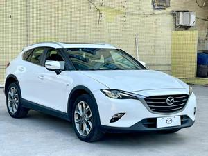 <span class=keywords><strong>Mazda</strong></span> CX-4 2018 2.5L AWD, SUV <span class=keywords><strong>Deportivo</strong></span> Compacto, Vehículo Usado con Sistema de Audio BOSE, Pantalla Head-Up, Listo para Exportar - Product Image 3
