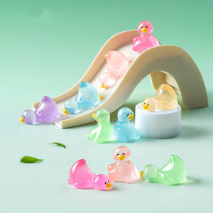 Miniaturas de Patos Perezosos que Brillan en <span class=keywords><strong>la</strong></span> Oscuridad, Figuras de Patos de Resina Luminosas para Jardín de Hadas, Casa de Muñecas, Acuario y Manualidades Decorativas - Product Image 2