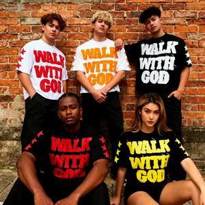 Camisetas Gráficas con Apliques de Letras Bordadas para Hombre 2025, Camiseta de Manga Corta con Cuello Redondo, Estilo Urbano, Bordado de Letras, 220 g/m² - Product Image 3